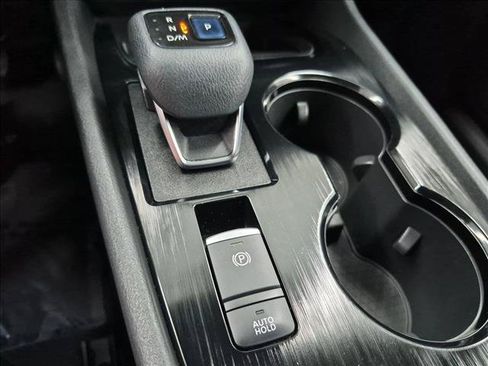 Used 2021 Nissan Rogue SV w/ Premium Package FWD image 12