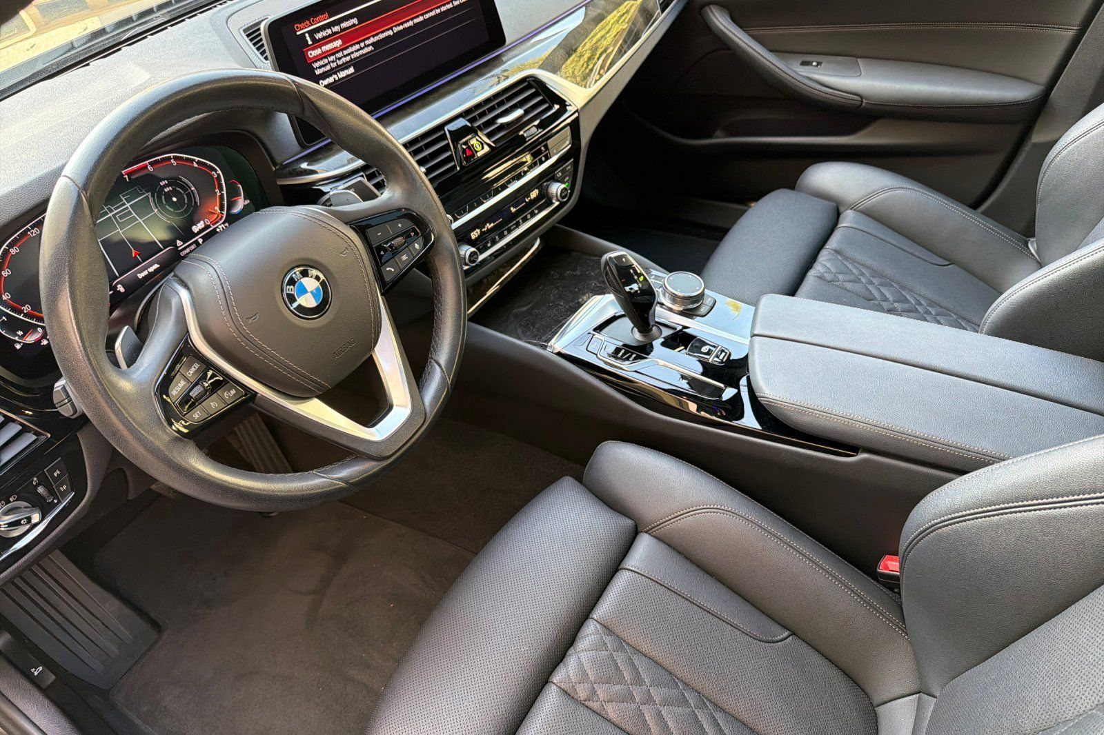 Used 2023 BMW 530i w/ Convenience Package RWD image 9