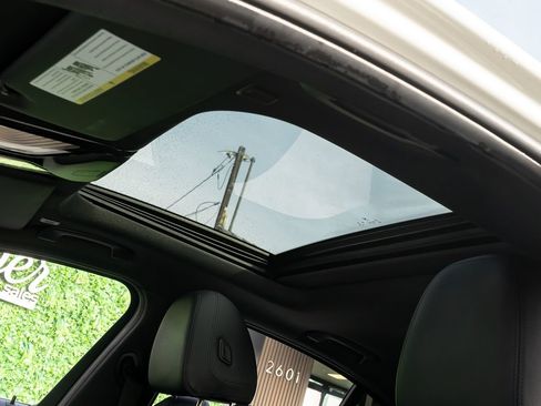 Used 2020 BMW 330i xDrive Sedan w/ Convenience Package image 14