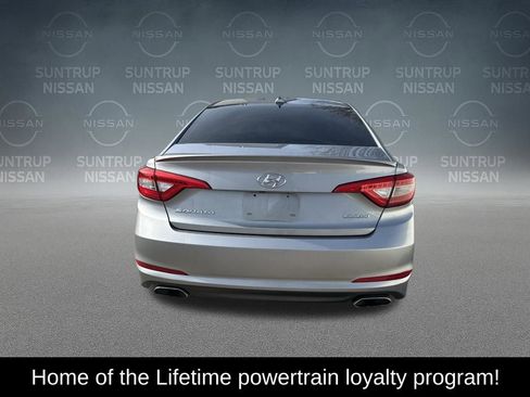 Used 2017 Hyundai Sonata Limited image 4