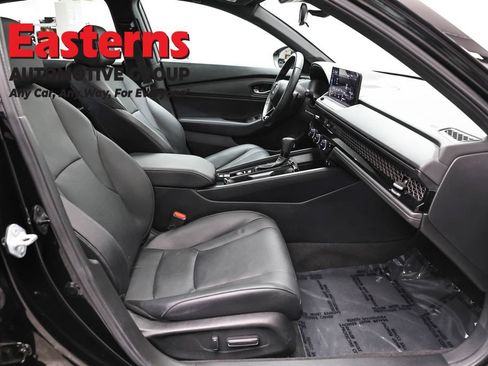 Used 2025 Honda Accord Sport image 25