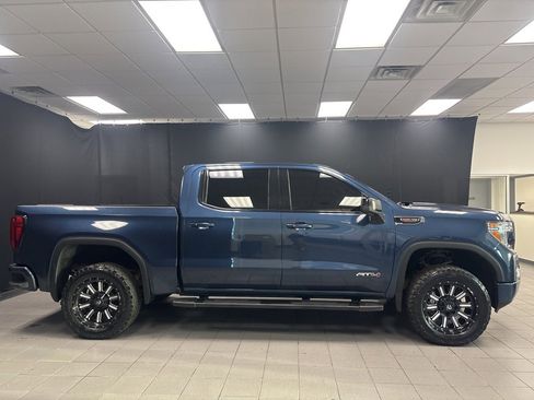 Used 2020 GMC Sierra 1500 AT4 w/ AT4 Premium Package image 2