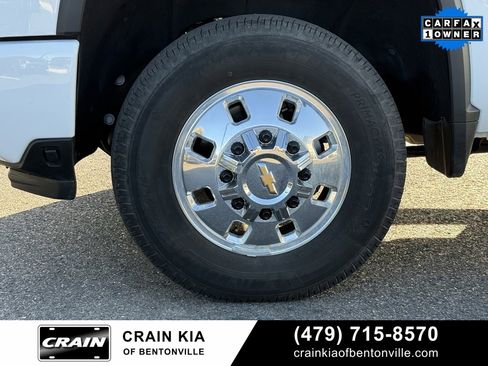 Used 2024 Chevrolet Silverado 3500 High Country w/ Technology Package image 35