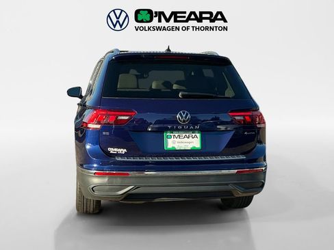 Used 2022 Volkswagen Tiguan SE w/ Panoramic Sunroof Package image 4