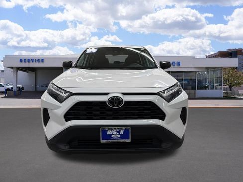 Used 2024 Toyota RAV4 LE AWD/4WD image 8