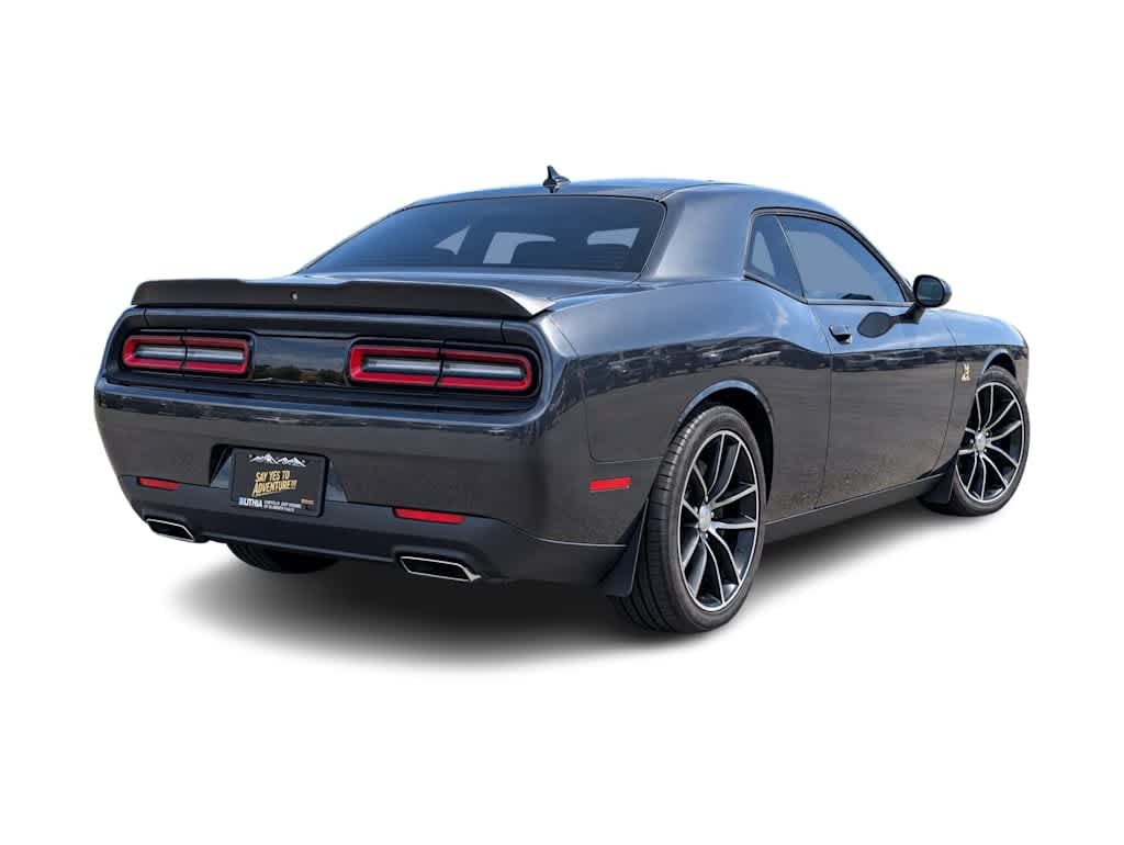 Used 2016 Dodge Challenger R/T Scat Pack w/ Leather Interior Group RWD image 4
