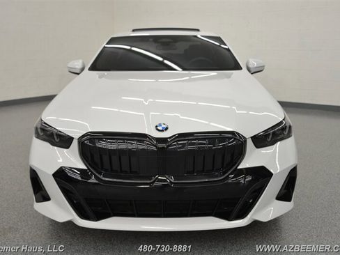 Used 2026 BMW 530i w/ M Sport Package image 5