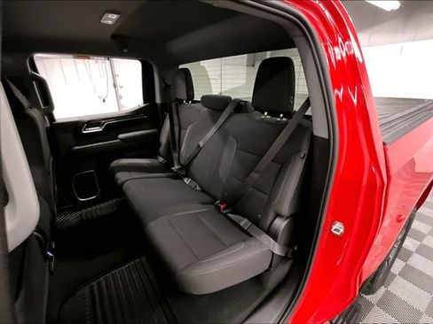 Used 2022 Chevrolet Silverado 1500 LT AWD/4WD image 24