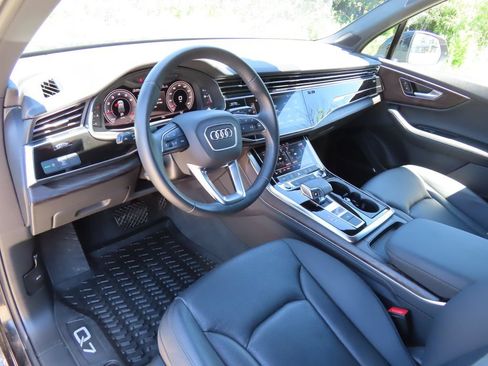 Used 2023 Audi Q7 2.0T Premium Plus w/ Premium Plus Package AWD/4WD image 24