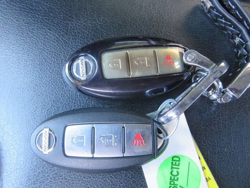 Used 2016 Nissan Juke S AWD/4WD image 35