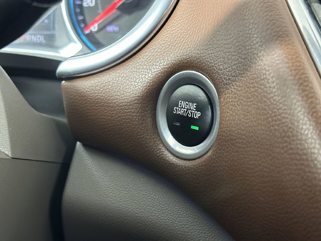 Used 2018 Chevrolet Malibu Premier FWD image 19