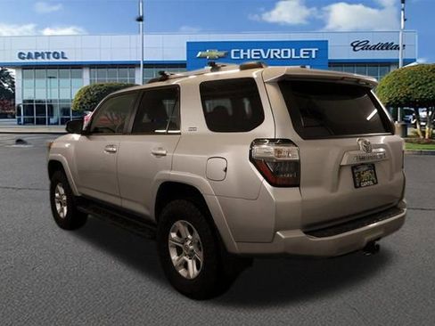 Used 2020 Toyota 4Runner SR5 Premium image 3