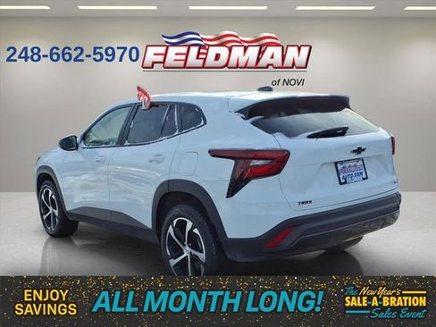 Used 2024 Chevrolet Trax RS w/ Driver Confidence Package image 7