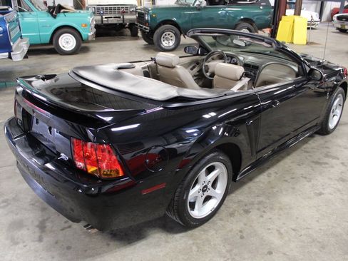 Used 1999 Ford Mustang Cobra RWD image 37