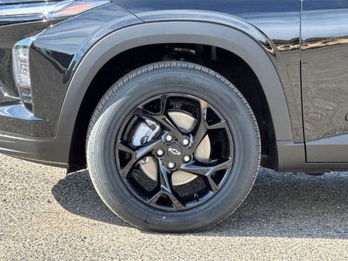 New 2026 Chevrolet Trax LT image 25