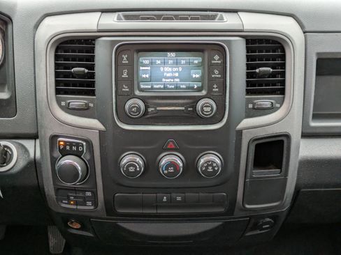 Used 2018 RAM 1500 Express image 17