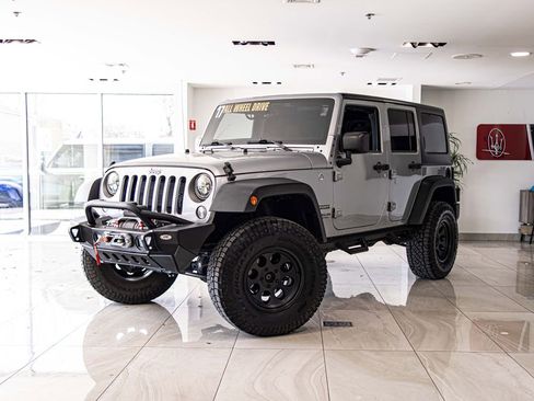 Used 2017 Jeep Wrangler Unlimited Sport w/ Quick Order Package 24S AWD/4WD image 1