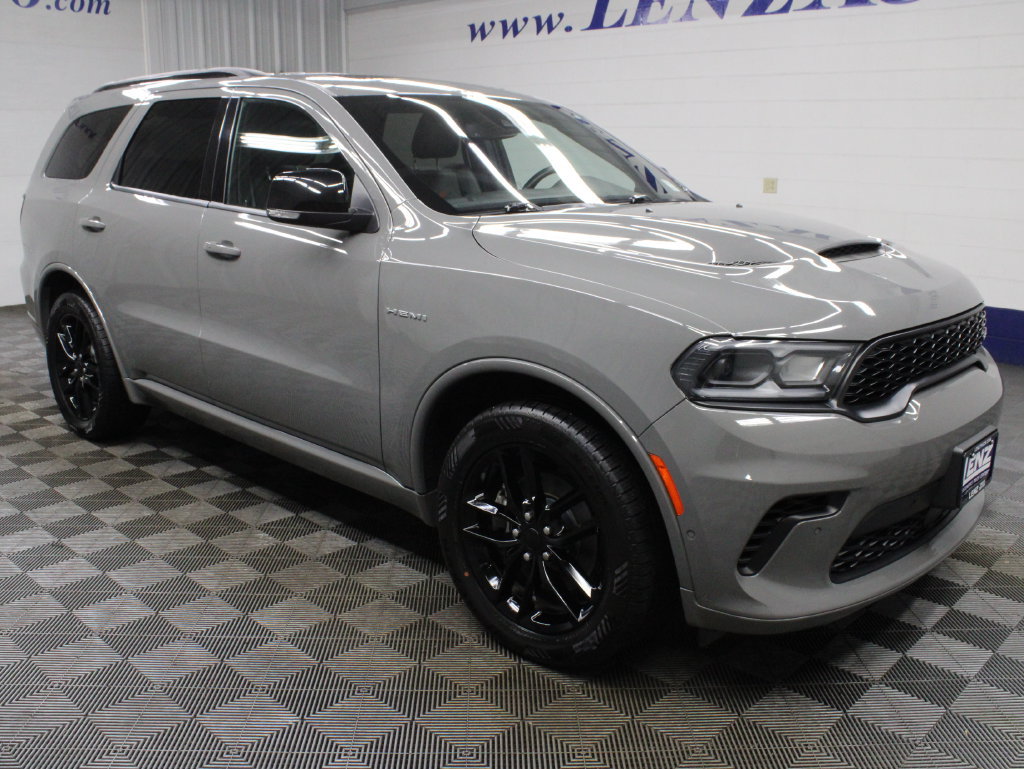 Used 2025 Dodge Durango R/T AWD/4WD image 3