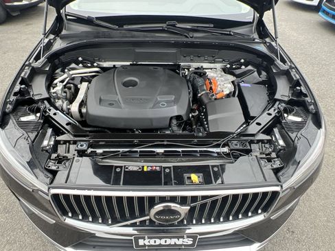 Used 2023 Volvo XC60 T8 Plus w/ Protection Package Premier image 13