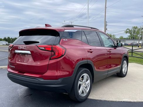 Used 2020 GMC Terrain SLE w/ Driver Convenience Package FWD image 8