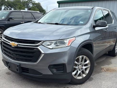 Used 2018 Chevrolet Traverse LS w/ LPO, Floor Liner Package FWD image 15
