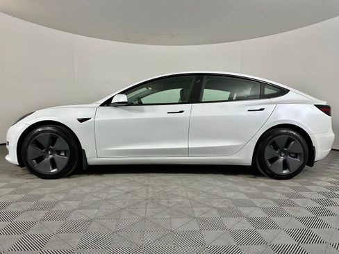 Used 2021 Tesla Model 3 Standard Range Plus image 16