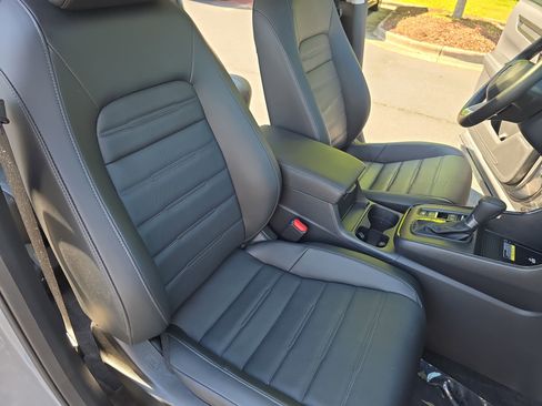 Certified 2025 Honda CR-V EX-L image 10