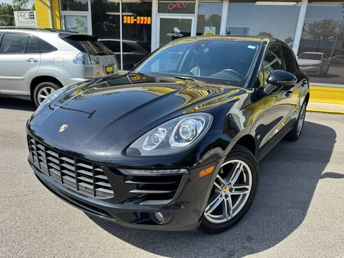 Used 2018 Porsche Macan Sport Edition AWD/4WD image 2