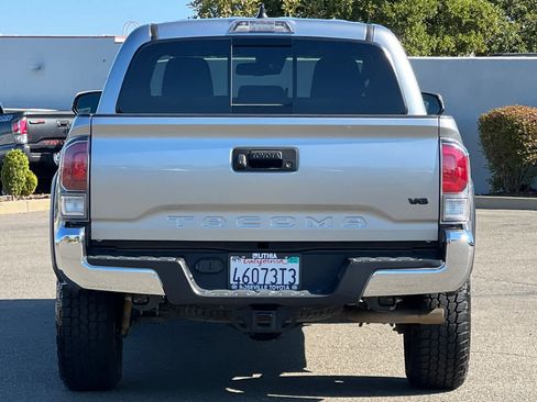 Used 2023 Toyota Tacoma TRD Off-Road AWD/4WD image 8