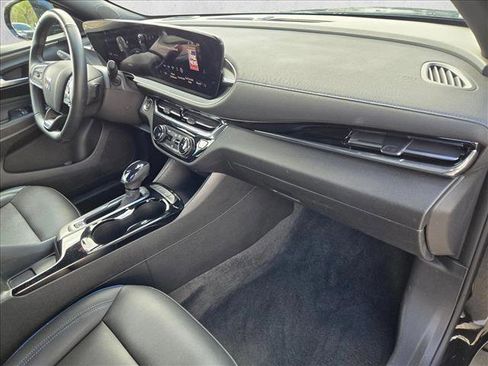 Used 2025 Buick Envista Sport Touring image 20