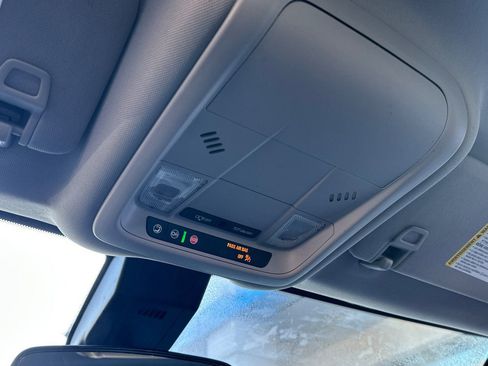 Used 2024 Chevrolet Equinox LS image 25