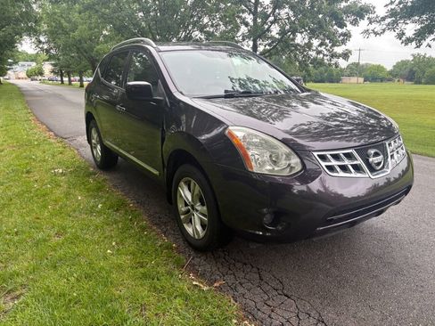 Used 2013 Nissan Rogue SV FWD image 15