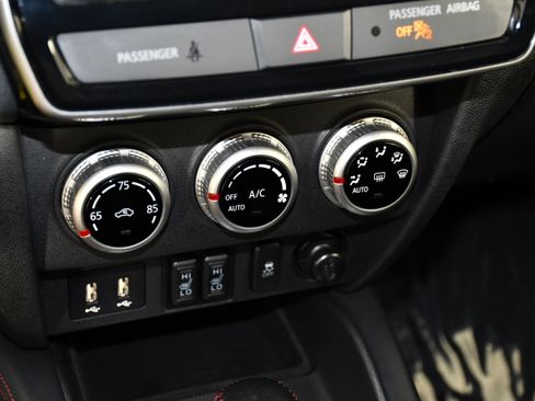 Used 2022 Mitsubishi Outlander Sport LE FWD image 20