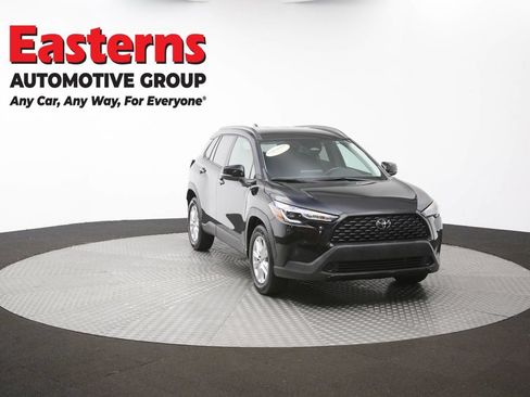 Used 2025 Toyota Corolla Cross LE FWD image 49