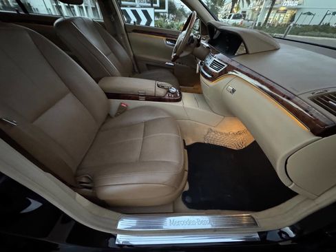 Used 2009 Mercedes-Benz S 550 image 24