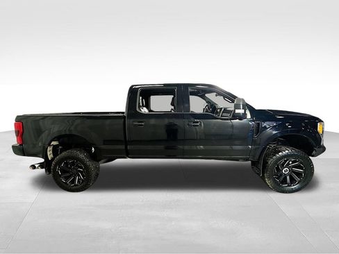 Used 2018 Ford F250 Platinum w/ Platinum Ultimate Package AWD/4WD image 9