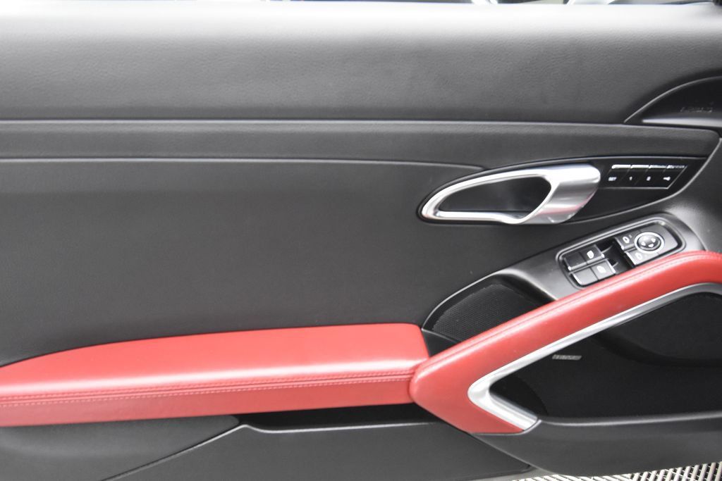 Used 2017 Porsche 718 Boxster S RWD image 16