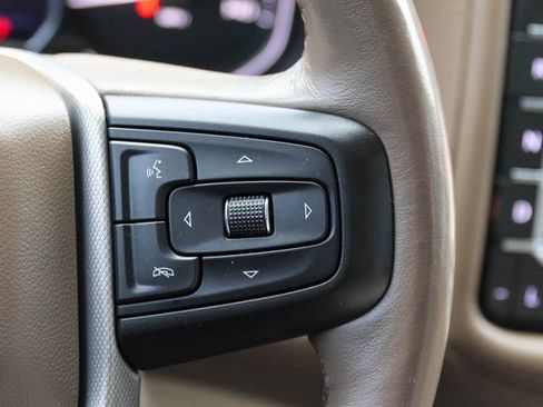 Used 2021 GMC Yukon Denali w/ Denali Premium Package image 38