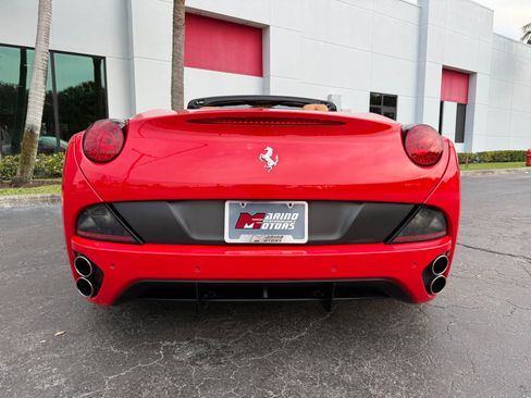Used 2010 Ferrari California image 19