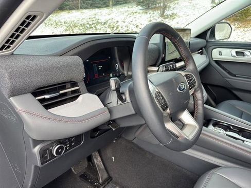 New 2026 Ford Explorer Active image 12