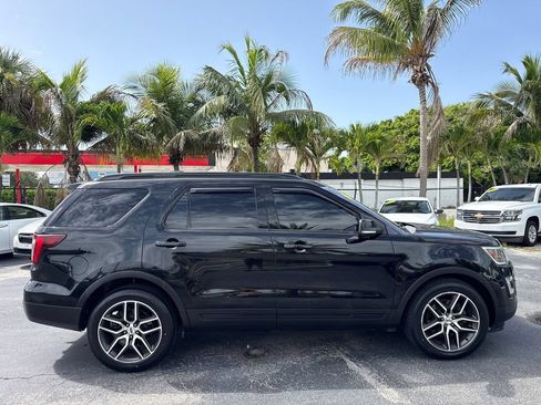 Used 2017 Ford Explorer Sport w/ Equipment Group 401A AWD/4WD image 7