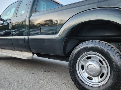 Used 2015 Ford F250 XL w/ Power Equipment Group image 9