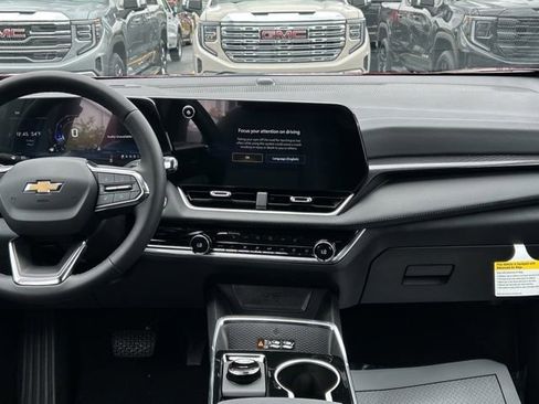 New 2026 Chevrolet Equinox LT w/ Convenience Package II FWD image 25