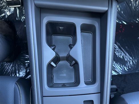 New 2026 Volkswagen Tiguan SE R-Line image 23