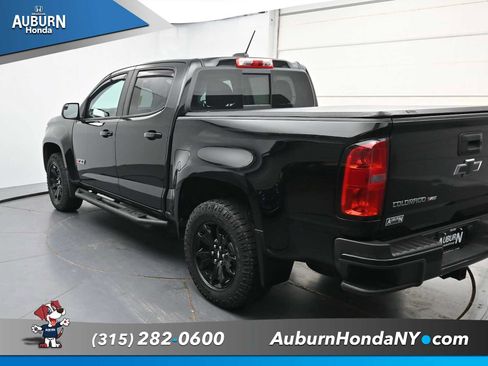 Used 2018 Chevrolet Colorado Z71 w/ Z71 Midnight Edition AWD/4WD image 15