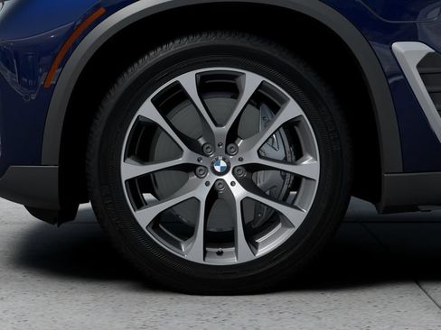 New 2026 BMW X5 xDrive50e AWD/4WD image 7