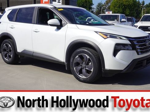 Used 2026 Nissan Rogue SV FWD image 1