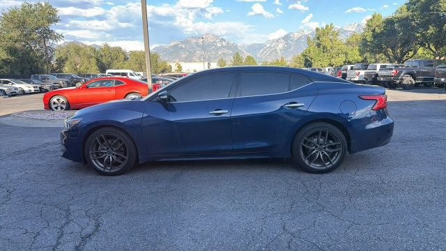 Used 2017 Nissan Maxima SR FWD image 2