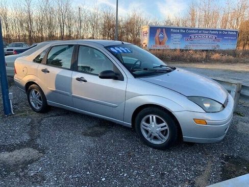 Used 2003 Ford Focus SE FWD image 9