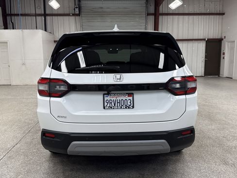 Used 2025 Honda Pilot EX-L image 18